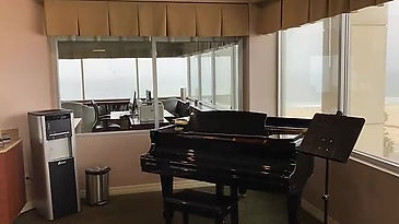 Brookdale Ocean House - Piano Room